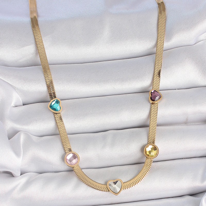 316L Çelik Gold Renk İtalyan Zincir Renkli Zirkon Taşlı Kalp Figür Kadın Kolye