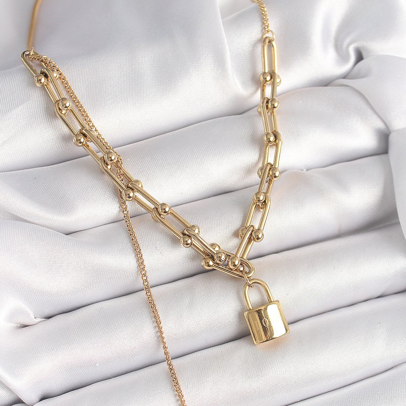 316L Çelik Gold Renk Tiffany Zincir Model Kilit Figür Sallantı İnci Detay Kadın Kolye