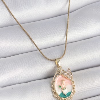 316L Çelik Gold Renk Zincir Mix Çiçek İşlemeli Zirkon Taş Detaylı Portre Model Kadın Kolye