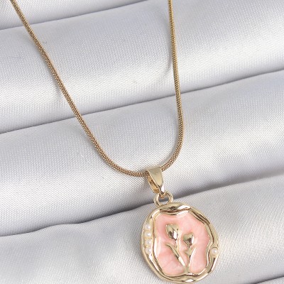 316L Çelik Gold Renk Zincir Pembe Mineli Çiçek İşlemeli Portre Model Kadın Kolye