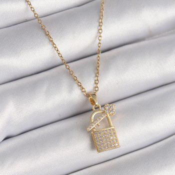 316L Çelik Gold Renk Zincir Zirkon Taşlı Asma Kilit Anahtar Model Kadın Kolye