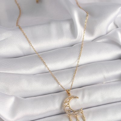 316L Çelik Gold Renk Zincir Zirkon Taşlı Hilal Model Sallantı Yaprak Detay Kadın Kolye