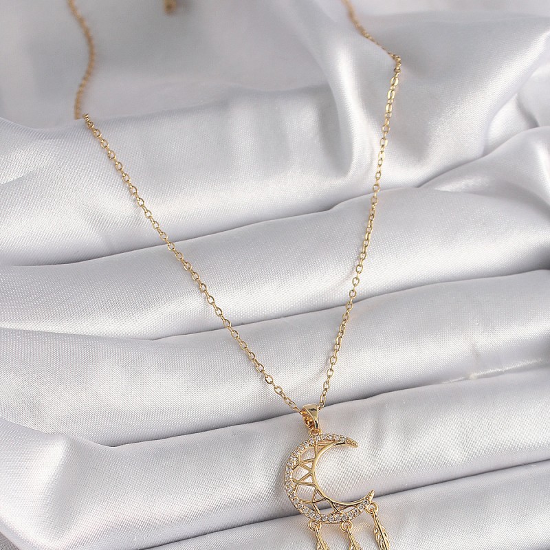 316L Çelik Gold Renk Zincir Zirkon Taşlı Hilal Model Sallantı Yaprak Detay Kadın Kolye