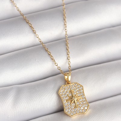 316L Çelik Gold Renk Zincir Zirkon Taşlı Kutup Yıldız İşlemeli Madalyon Model Kadın Kolye