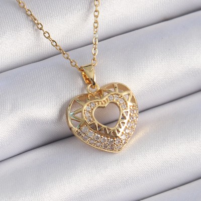 316L Çelik Gold Renk Zirkon Taşlı Kalp Model Vintage Kadın Kolye