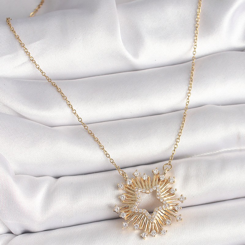 316L Çelik Gold Renk Zirkon Taşlı Yıldız Model Kadın Kolye