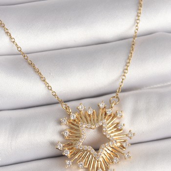 316L Çelik Gold Renk Zirkon Taşlı Yıldız Model Kadın Kolye
