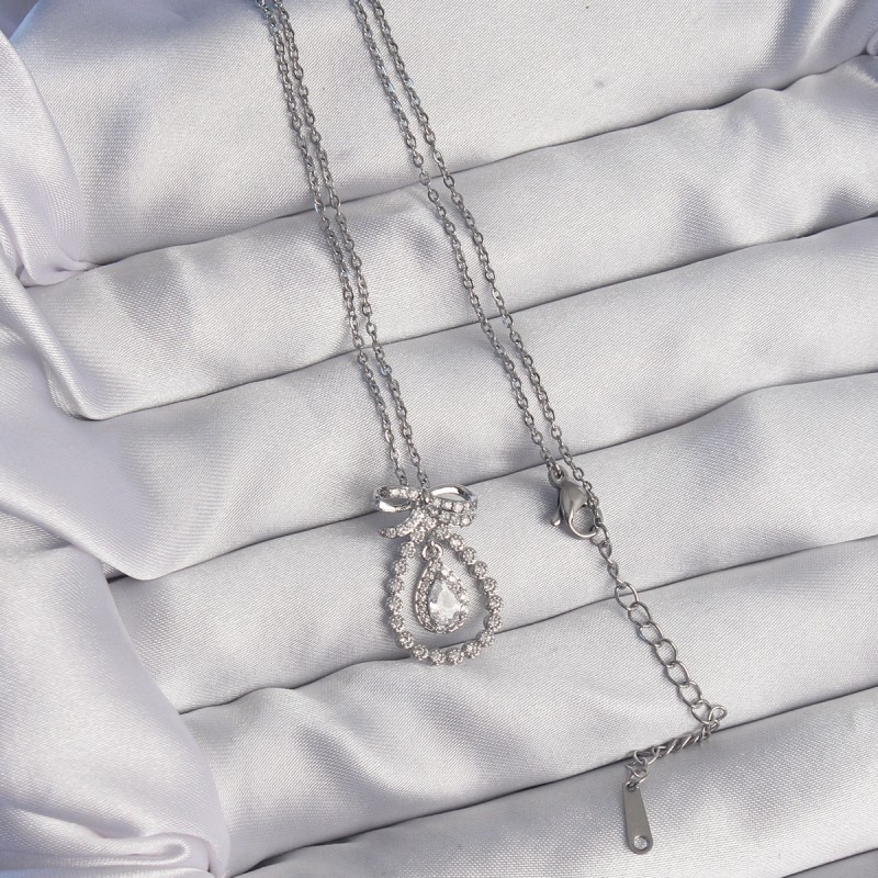 316L Çelik Gümüş Renk Fiyonk Detaylı Zirkon Taşlı Damla Model Kolye