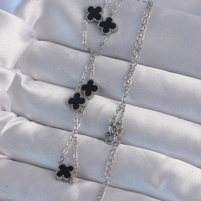 316L Çelik Gümüş Renk Minimal Siyah Mineli Yonca Kolye