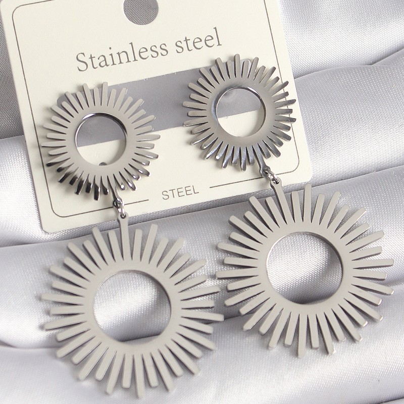 316L Çelik Gümüş Renk Sallantı Güneş Model Kadın Küpe