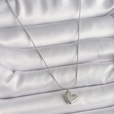 316L Çelik Gümüş Renk Zincir Kalp Figür Kadın Kolye