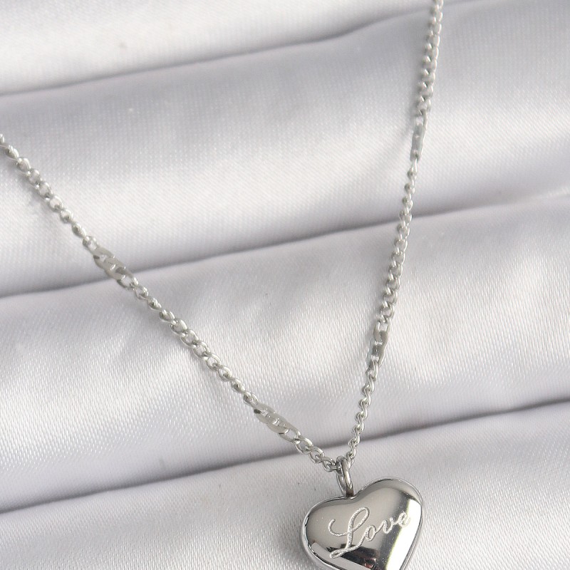 316L Çelik Gümüş Renk Zincir Love İşleme Kalp Figür Kadın Kolye