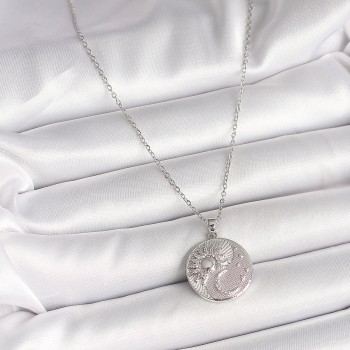 316L Çelik Gümüş Renk Zincir Zirkon Taşlı Ay Güneş İşlemeli Madalyon Model Kadın Kolye