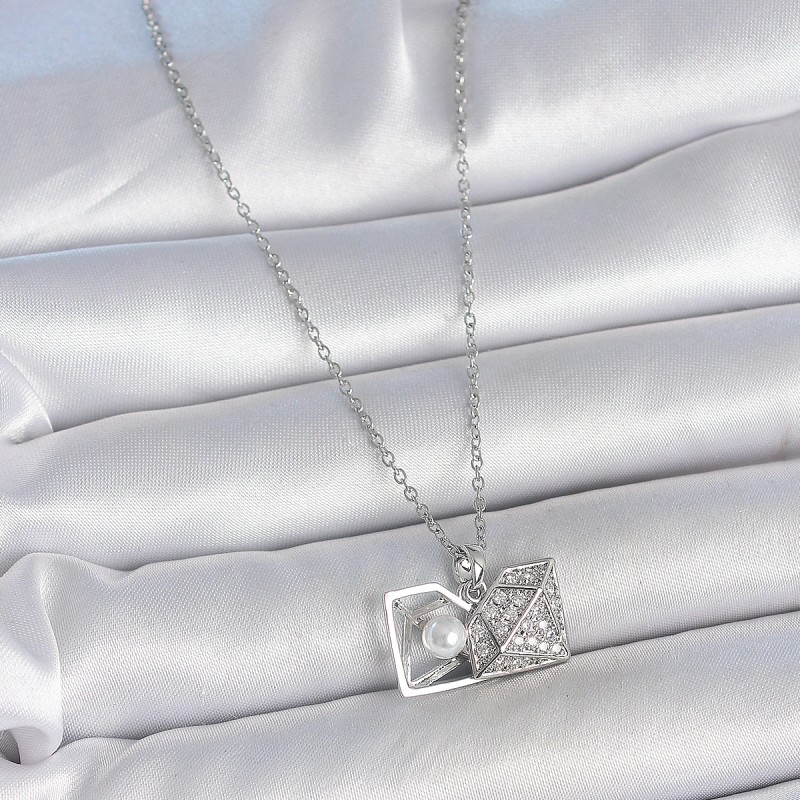 316L Çelik Gümüş Renk Zincir Zirkon Taşlı İncili Açılır Elmas Model Kadın Kolye