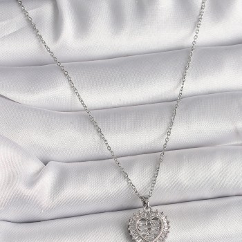 316L Çelik Gümüş Renk Zincir Zirkon Taşlı Kalp Model Kadın Kolye