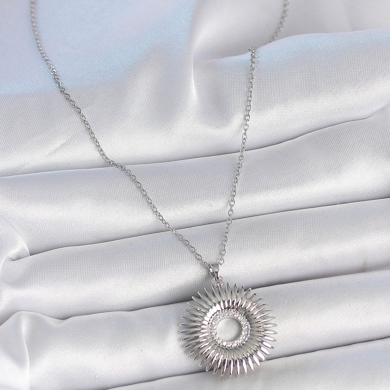 316L Çelik Gümüş Renk Zincir Zirkon Taşlı Nova Yıldız Model Kadın Kolye