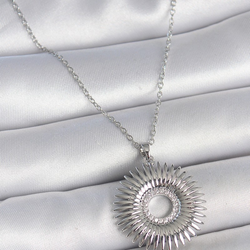 316L Çelik Gümüş Renk Zincir Zirkon Taşlı Nova Yıldız Model Kadın Kolye