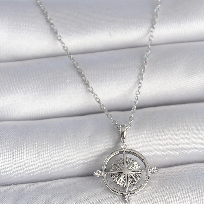 316L Çelik Gümüş Renk Zincir Zirkon Taşlı Pusula Model Kadın Kolye