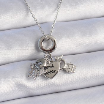 316L Çelik Gümüş Renk Zirkon Taş Detay Çocuk Figür Charm Model Kadın Kolye