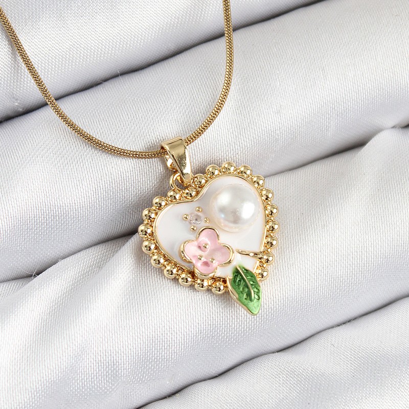 316L Çelik Sanatsal Portre Model Gold Renk Kadın Kolye