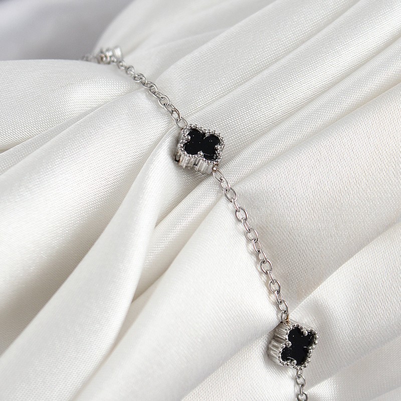 316L Çelik Siyah Sedef Yonca Model Gümüş Renk Kadın Bileklik