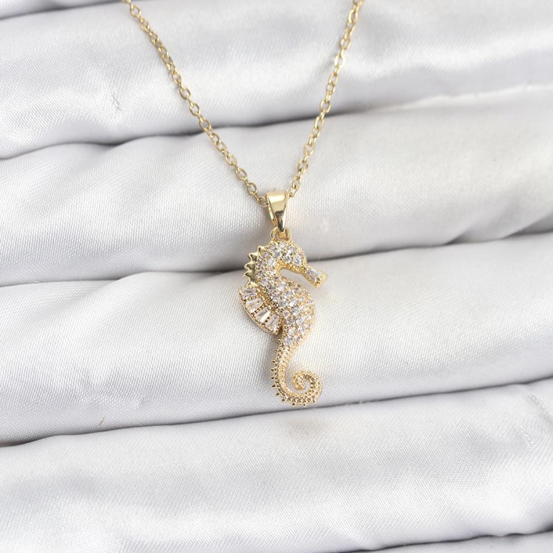 316L Çelik Zincir Gold Renk Deniz Atı Model Zirkon Taşlı Kadın Kolye