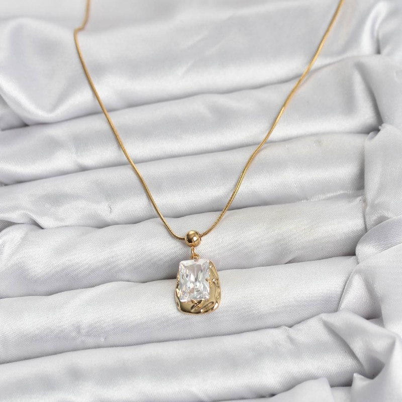 316L Çelik Zincir Gold Renk Zirkon Taşlı Kadın Kolye