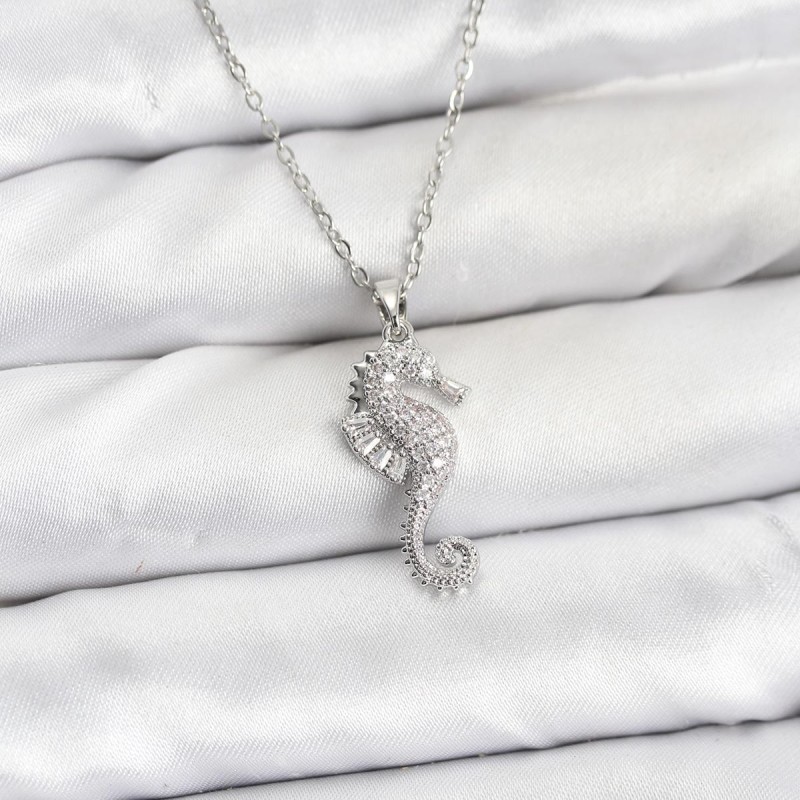 316L Çelik Zincir Gümüş Renk Deniz Atı Model Zirkon Taşlı Kadın Kolye