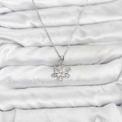 316L Çelik Zincir Gümüş Renk Kar Tanesi Model Zirkon Taşlı Kadın Kolye