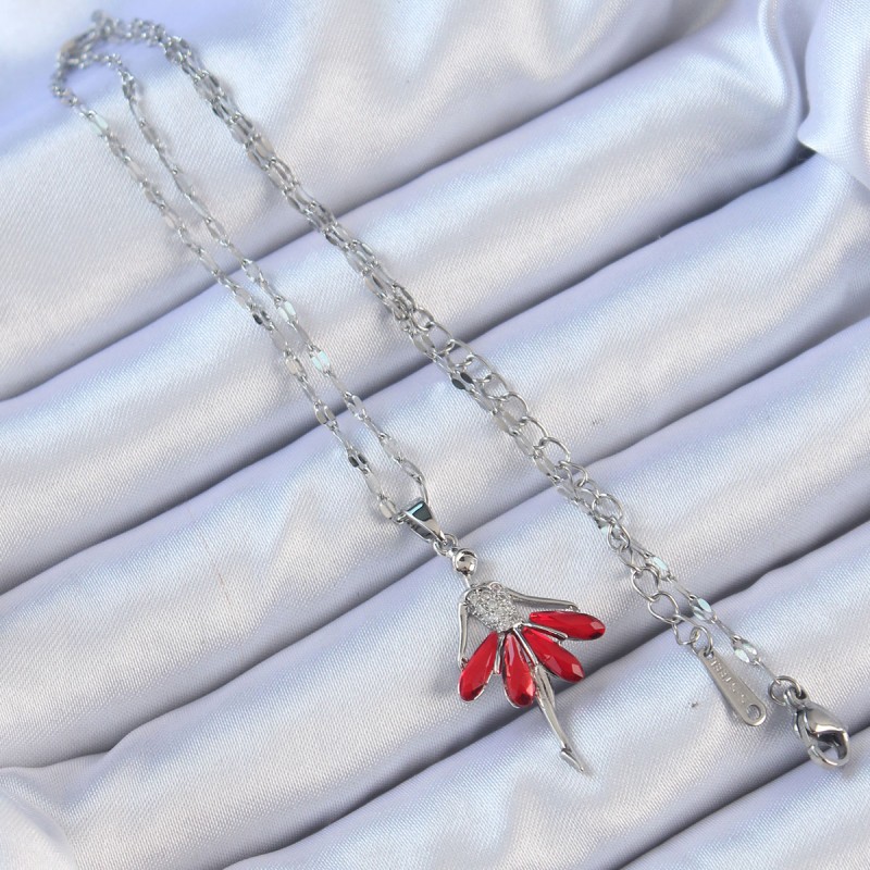 316L Çelik Zincir Gümüş Renk Kırmızı Etekli Zirkon Taşlı Balerin Kolye