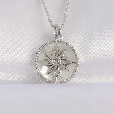 316L Çelik Zincir Gümüş Renk Oval Tasarımlı Güneş Kolye