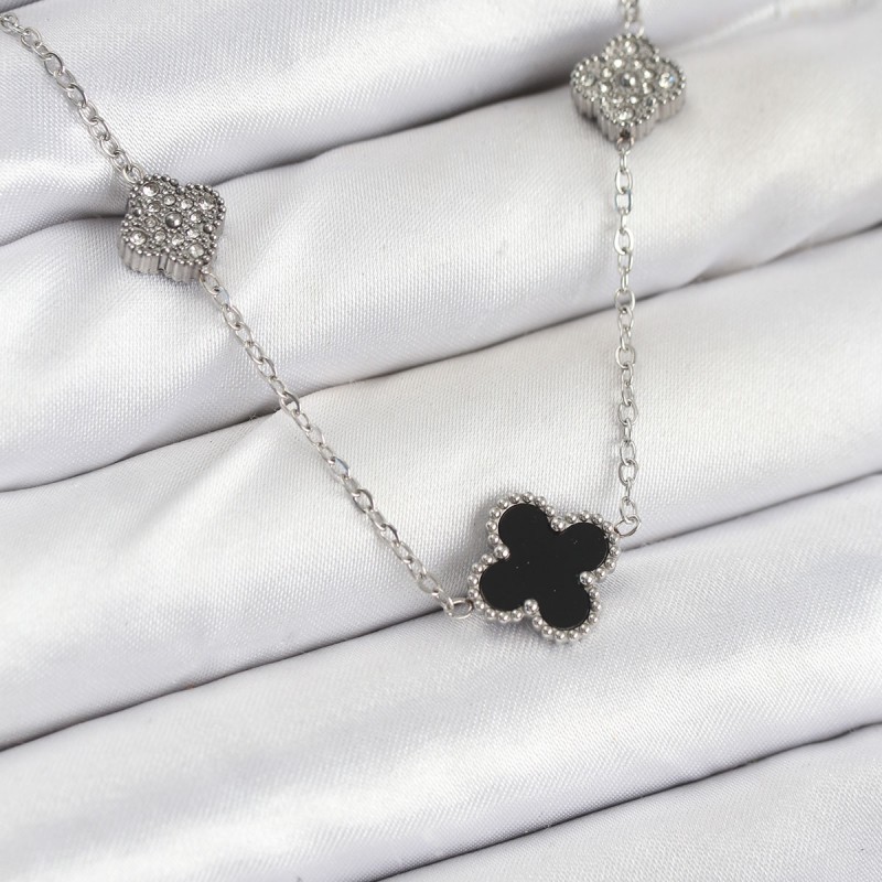 316L Çelik Zincir Gümüş Renk Siyah ve Zirkon Taşlı Yonca Kadın Kolye