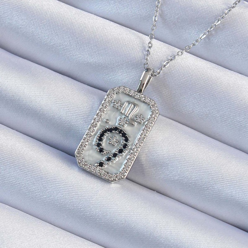 316L Çelik Zincir Gümüş Renk Zirkon Taşlı Minimal Papatya Figürlü Tarot Kolye