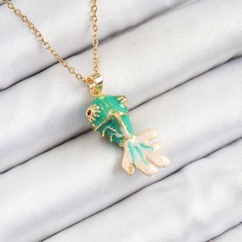 316L Çelik Zincir Yeşil Balık Model Gold Renk Kadın Kolye
