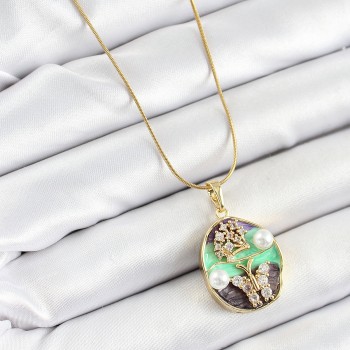 316L Çelik Zincir Zirkon Taşlı Yeşil Mor Sanatsal Portre İnci Detaylı Ağaç Ve Kelebek Figürlü Model Gold Renk Kadın Kolye