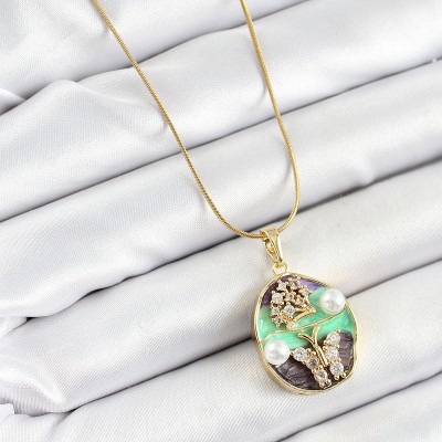 316L Çelik Zincir Zirkon Taşlı Yeşil Mor Sanatsal Portre İnci Detaylı Ağaç Ve Kelebek Figürlü Model Gold Renk Kadın Kolye