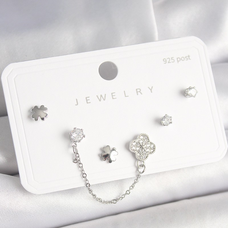 925 Ayar Gümüş Çivi Pirinç Renk Zirkon Taşlı Yonca Model Sallantı Zincir Detay Kadın Küpe Seti