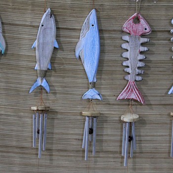 Ahşap Balıklı Metal Çan 