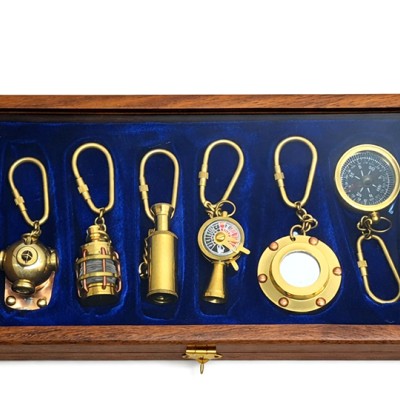 Ahşap Kutulu Denizci Temalı Pirinç Anahtarlık Seti 