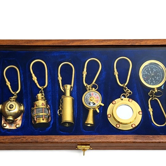 Ahşap Kutulu Denizci Temalı Pirinç Anahtarlık Seti 