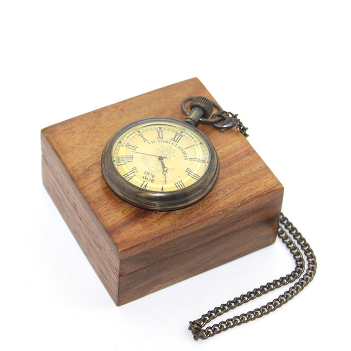 Ahşap Kutulu Pirinç Köstekli Saat Model 2