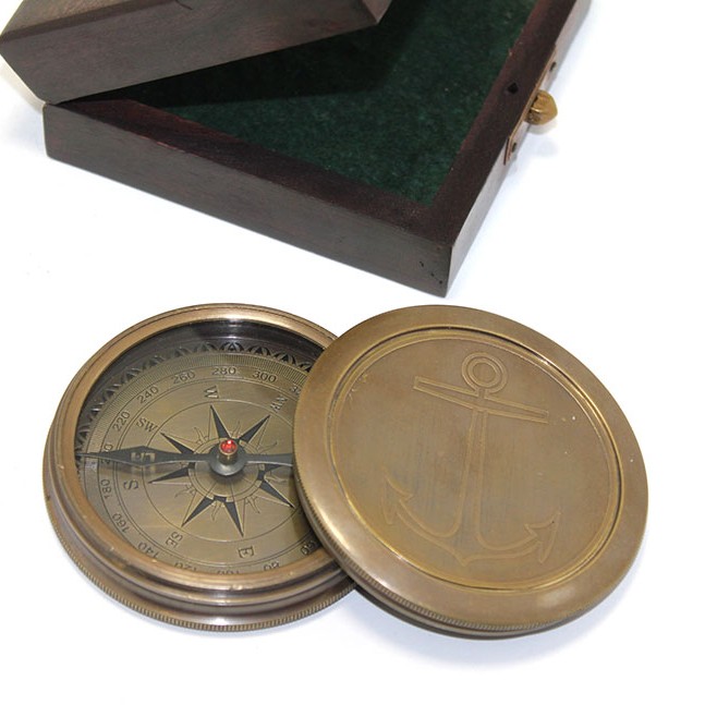 Ahşap Kutulu Pirinç Pusula Model 7