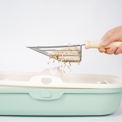 Ahşap Saplı Metal Kum Temizleme Küreği 