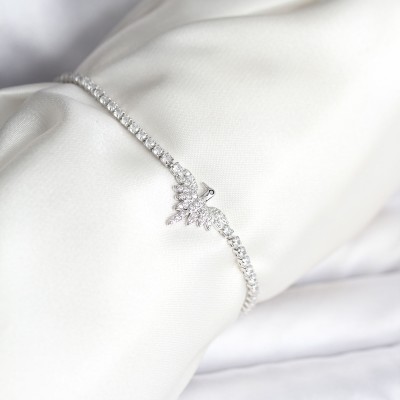 Anka Kuşu Model Zirkon Taşlı Gümüş Renk Pirinç Su Yolu Kadın Bileklik