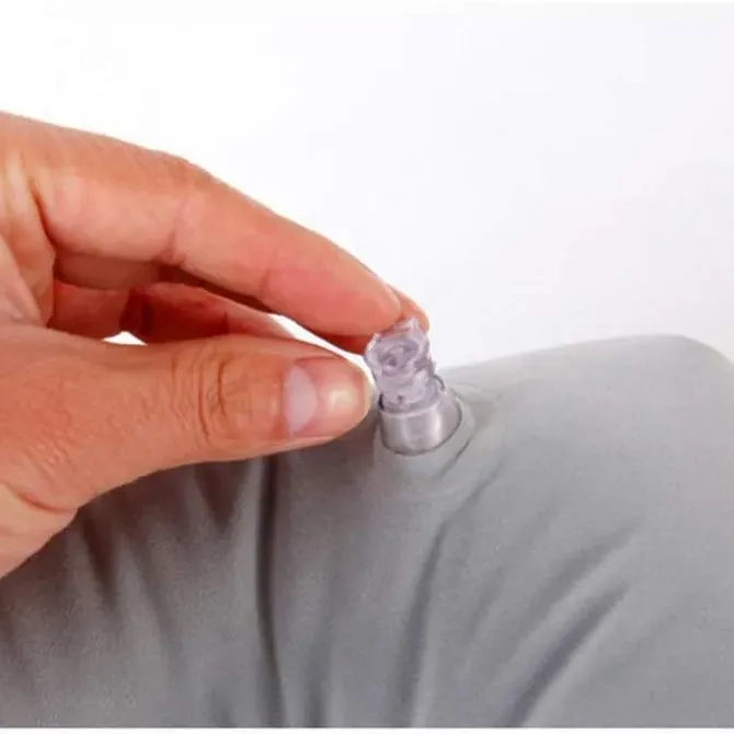 Araç Boyun ve Seyahat Yastığı