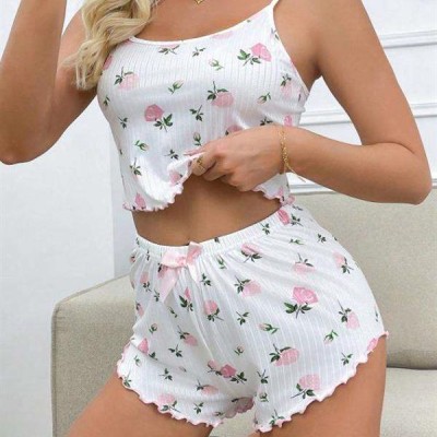 Arias Closet Beyaz Üstüne Gül Desenli Fitilli Askılı Şortlu Pijama Takımı