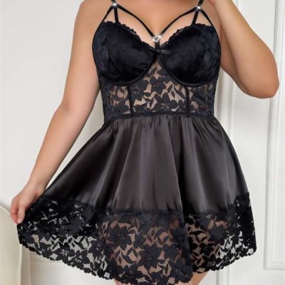 Arias Closet Büyük Beden Dantel İşlemeli Göğüs İp Detaylı Siyah Saten Gecelik