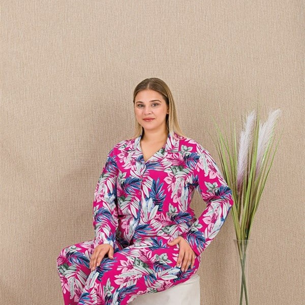 Arias Closet Büyük Beden Renkli Yaprak Desenli Düğmeli Uzun Kol Viskon Pijama Takımı