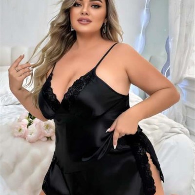 Arias Closet Büyük Beden Siyah Yırtmaç Dantel İşlemeli Saten Şortlu Takım