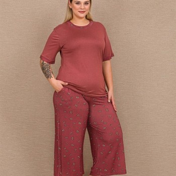 Arias Closet Büyük Beden Viskon Şık Tasarım Kelebek Desenli Bordo Kısa Kol Kapri Takım